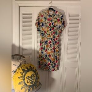 Maggy London 100% silk retro floral button up midi dress